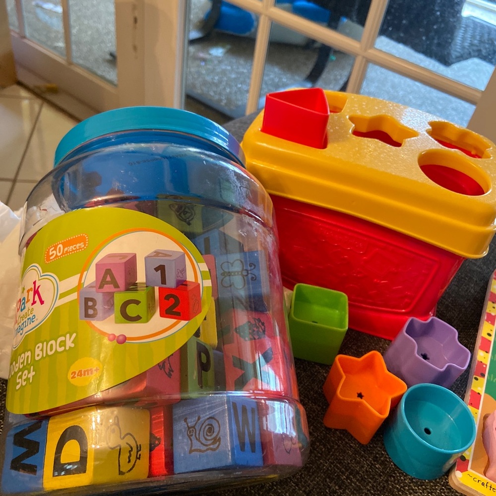 Learning toys - Picture 2 of 2